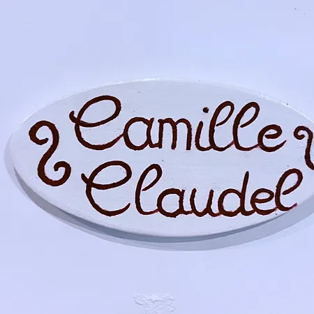 Au Richebourg לינה וארוחת בוקר