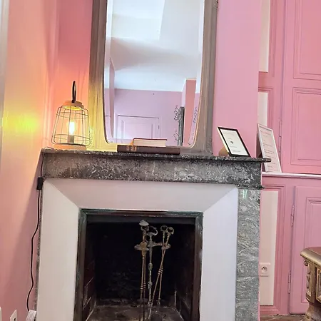 Au Richebourg נוגנט-סור-סיין