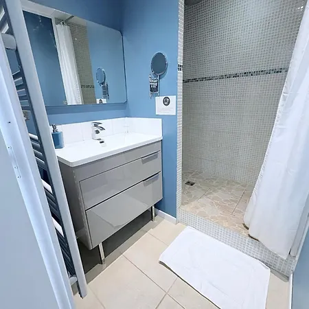 לינה וארוחת בוקר Au Richebourg