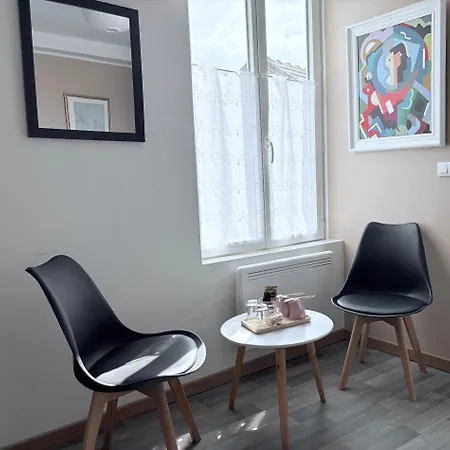 לינה וארוחת בוקר Au Richebourg