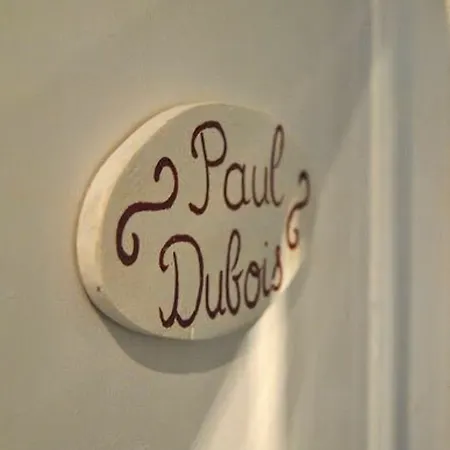 לינה וארוחת בוקר Au Richebourg 4*