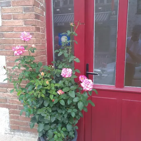 Au Richebourg נוגנט-סור-סיין